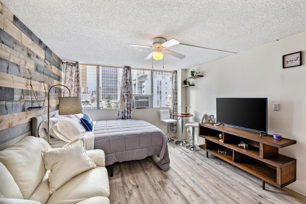 Apartment Modern Waikiki Perfect For Getaway! Honolulu