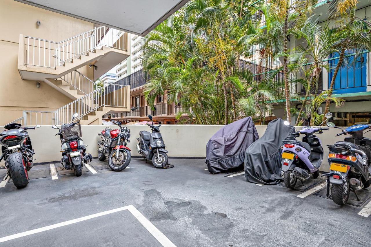 Apartment Modern Waikiki Perfect For Getaway!