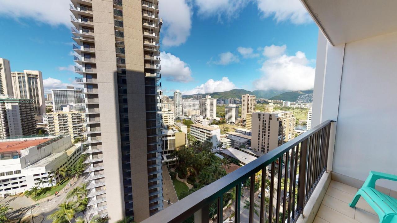 Deluxe Waikiki Banyan - Free Parking & Wifi *