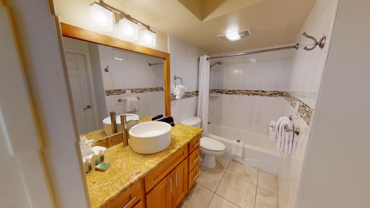 Deluxe Waikiki Banyan - Free Parking & Wifi Apartment Honolulu