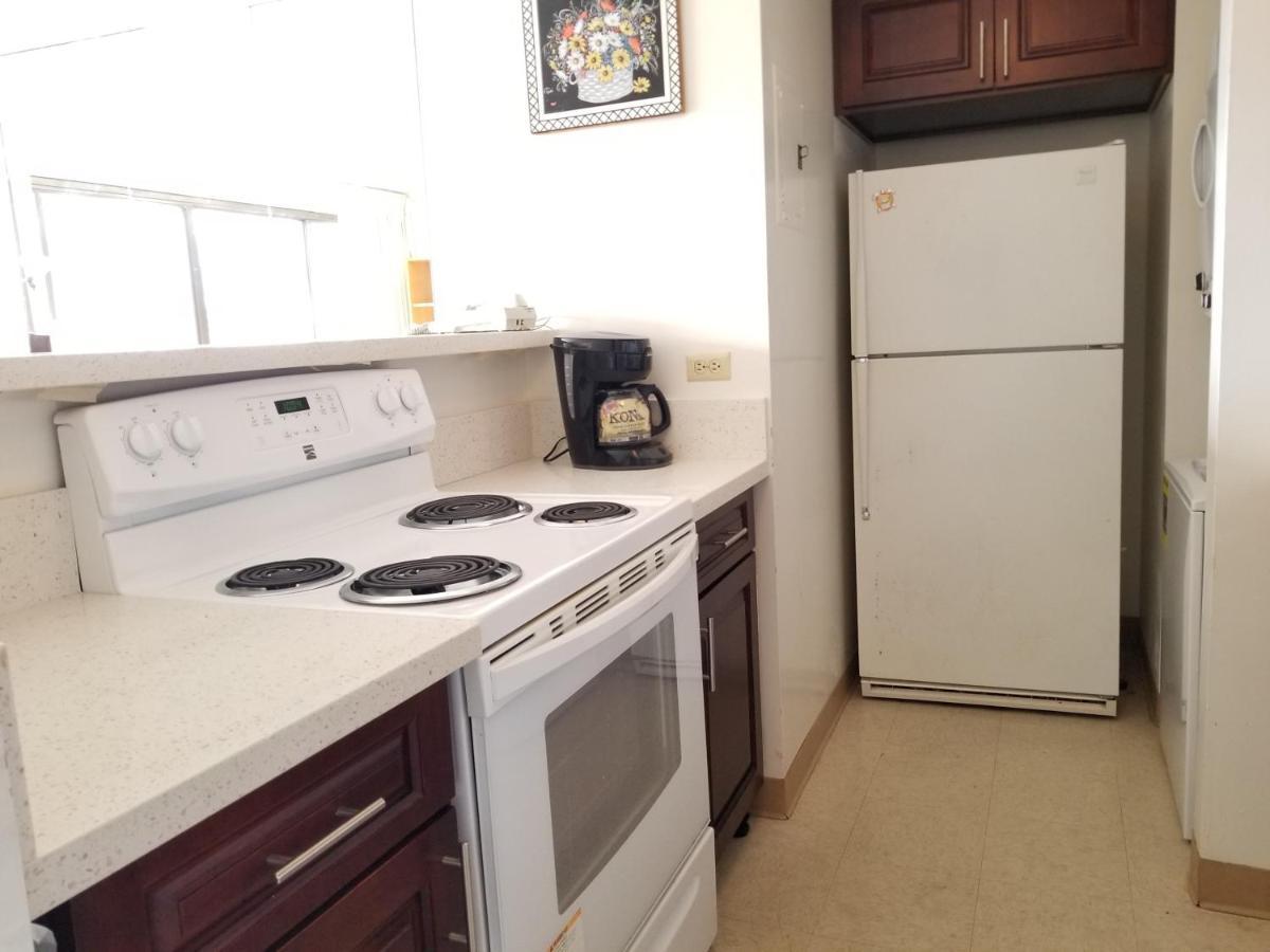 Spacious With Private Balcony At Discovery Bay - Free Wifi, Near Beaches!