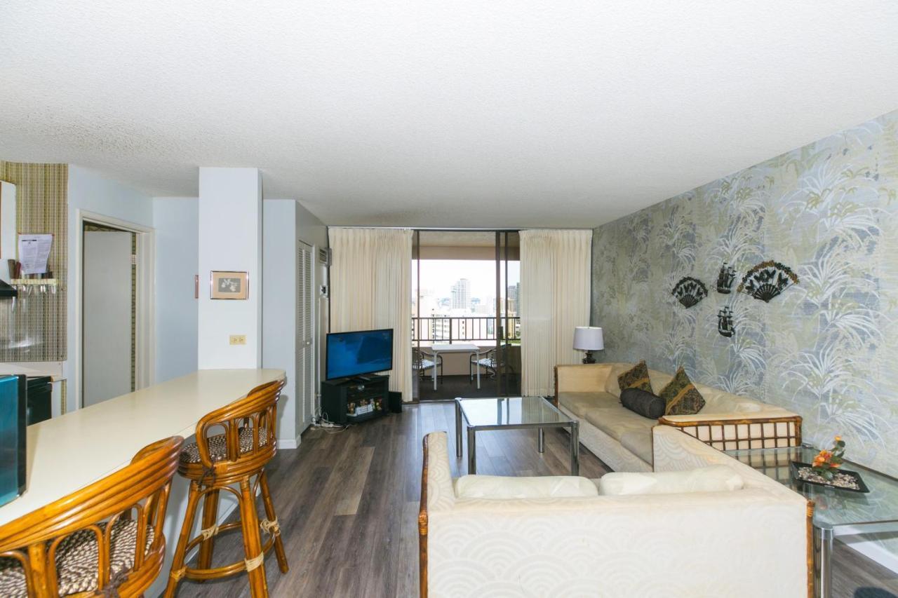 Spacious With Private Balcony At Discovery Bay - Free Wifi, Near Beaches! * Honolulu