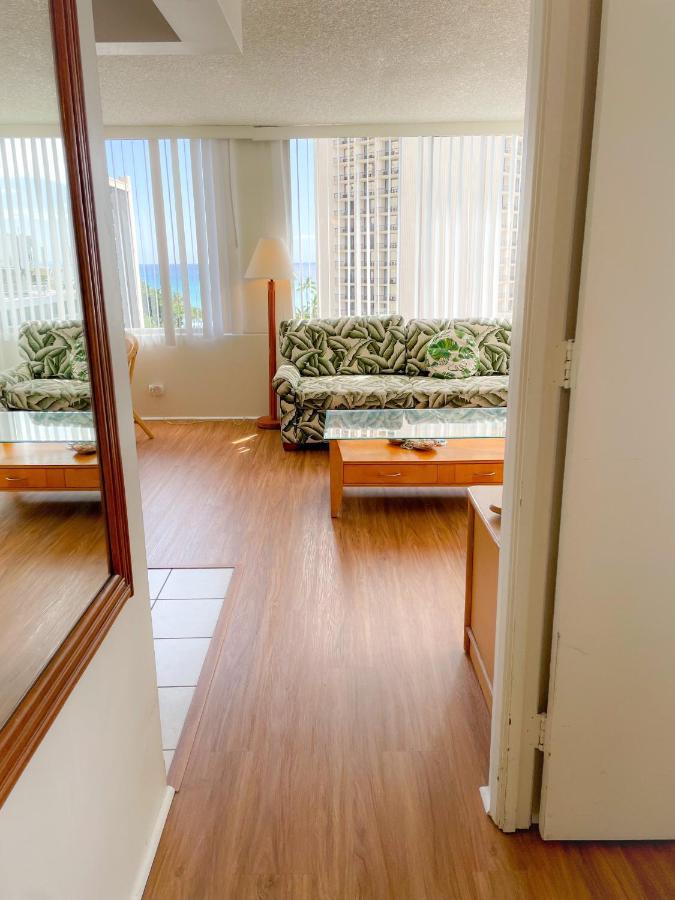 Apartment Pacific Monarch 1003