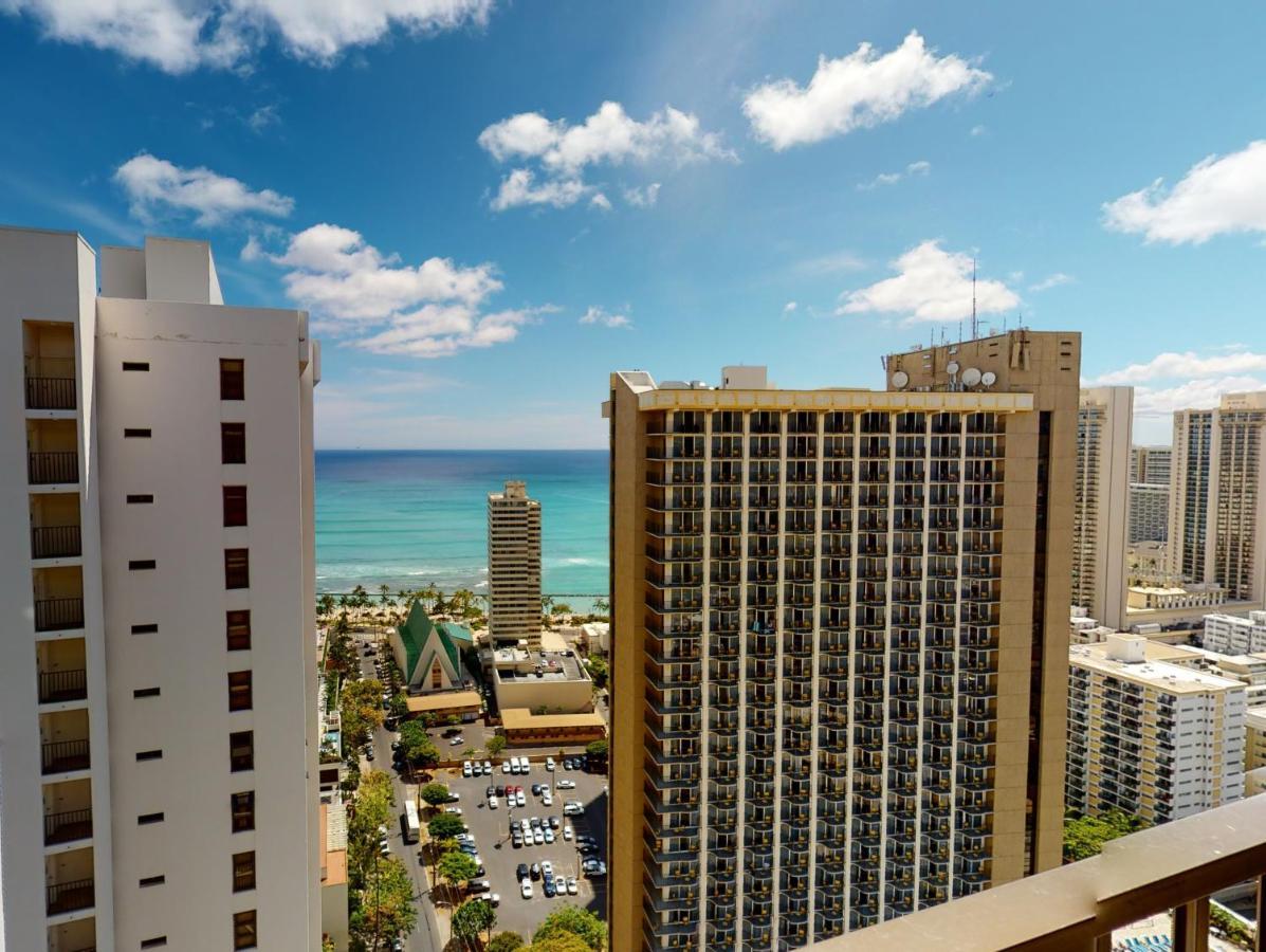 Sea View At The Waikiki Banyan - Free Parking! *