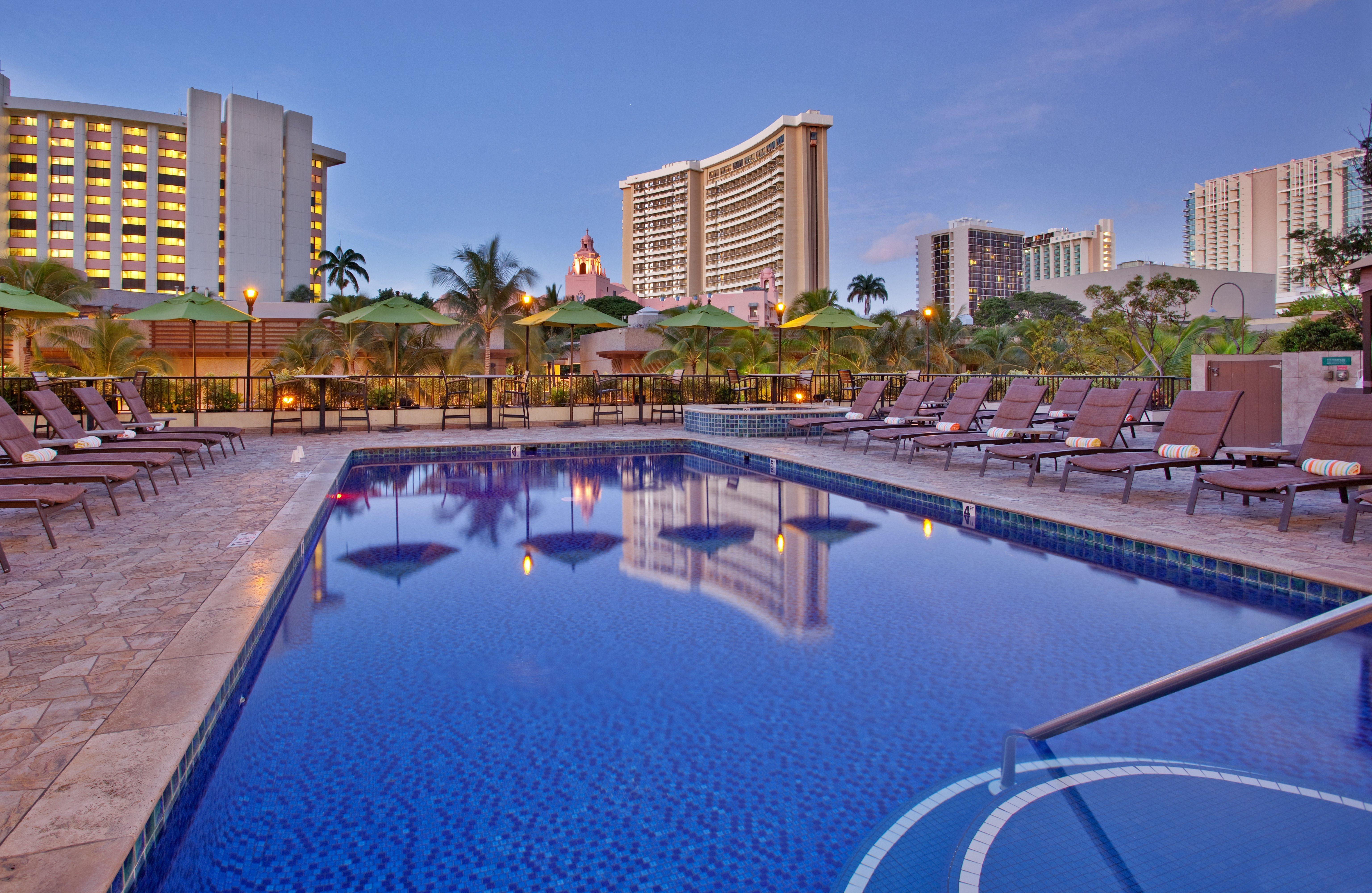 Outrigger Waikiki Beachcomber Hotel