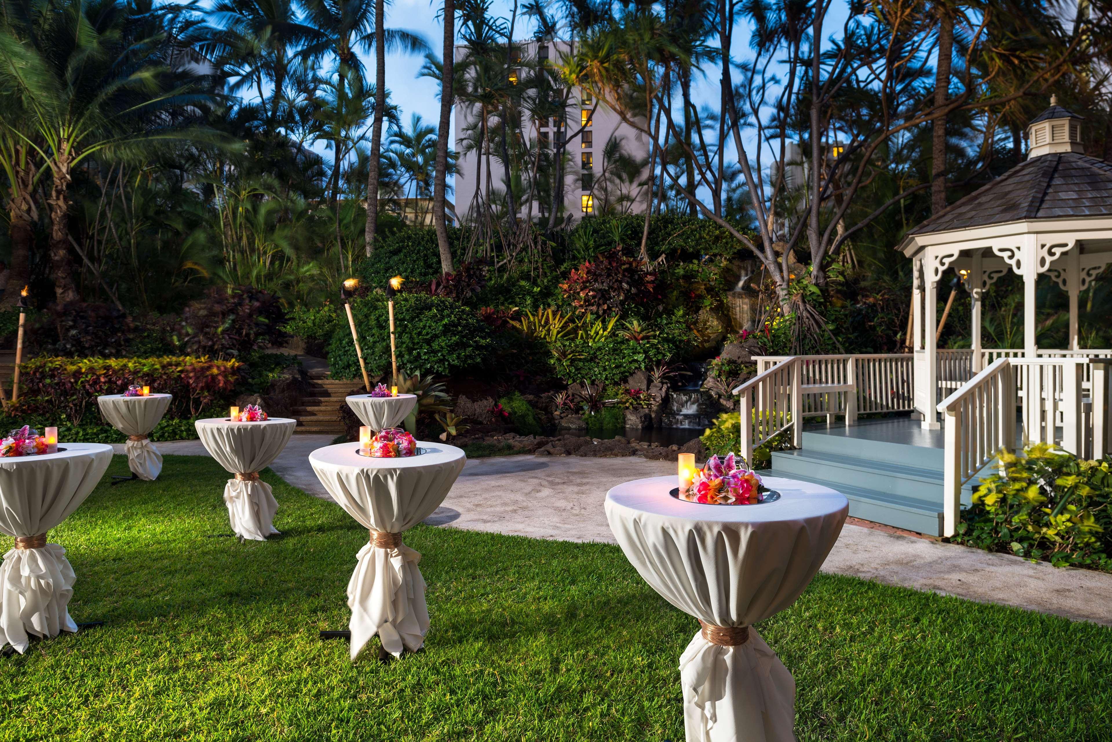 Hilton Waikiki & Resort 4*