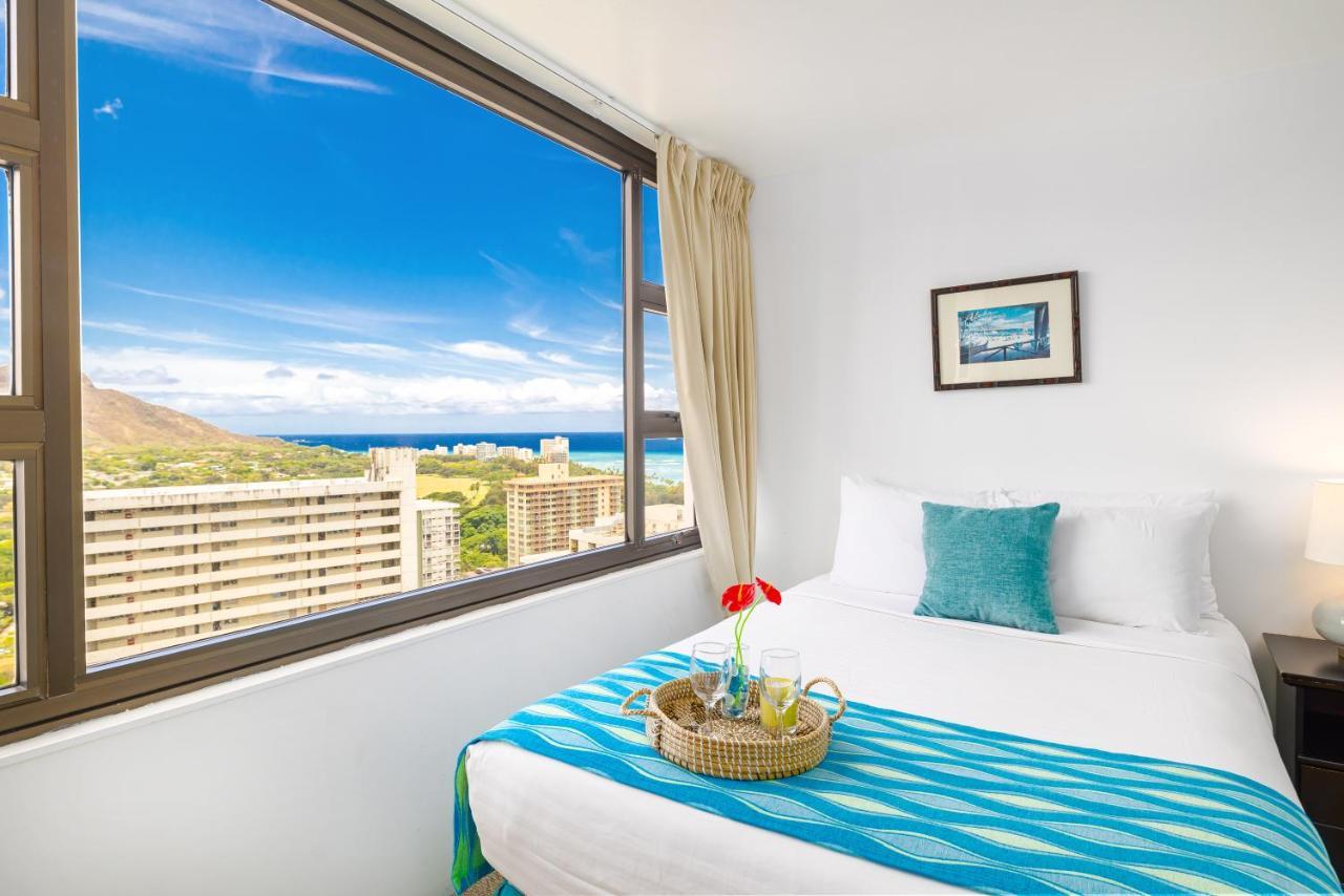 Beautiful Ocean And Diamond Head Views With Parking Apartment Honolulu