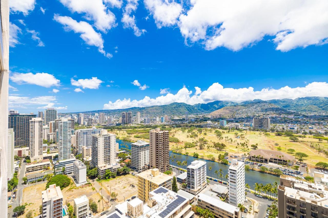 Tropical Retreat Near Waikiki With Parking Apartment Honolulu