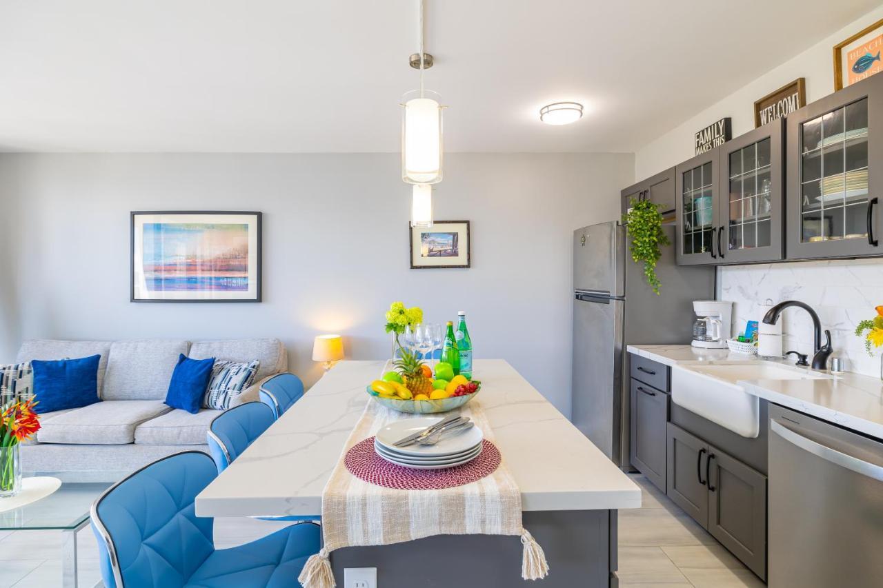 Tropical Retreat Near Waikiki With Parking *