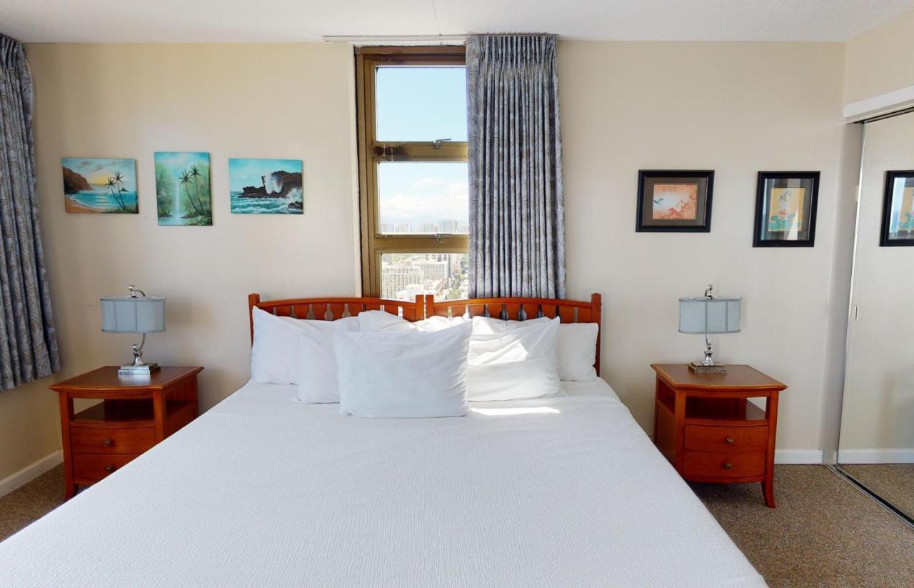 Sea View At The Waikiki Banyan - Free Parking! * Honolulu