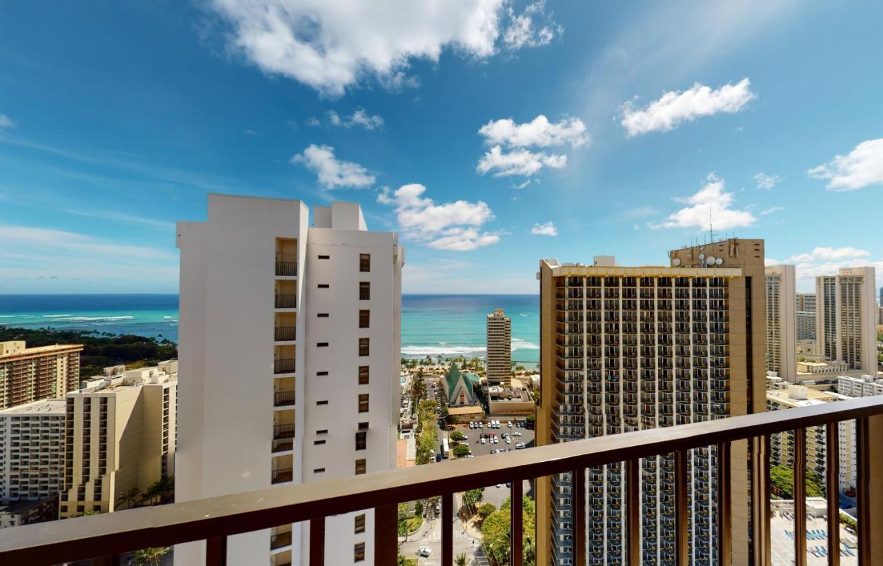 Sea View At The Waikiki Banyan - Free Parking! *
