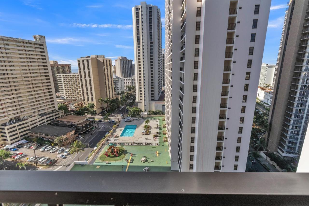 Sea View At The Waikiki Banyan - Free Parking! * Honolulu