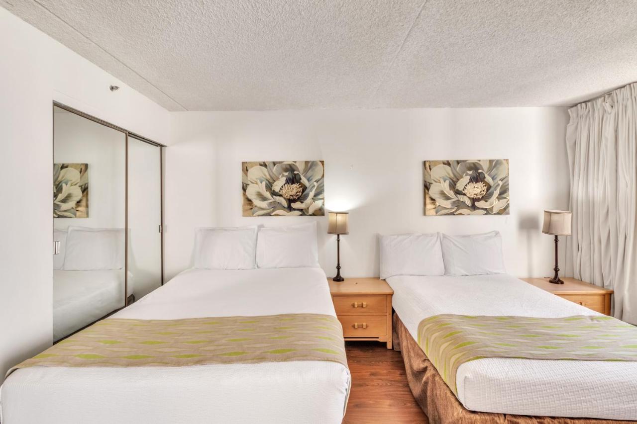 Apartment Sea View At The Waikiki Banyan - Free Parking! *