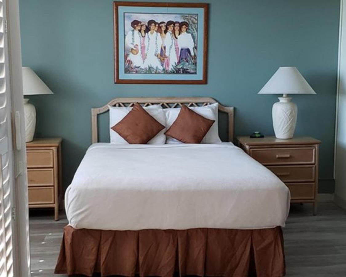 Private One Bedroom Condo, With Corporate Car Savings Code Included, Free Onsite Parking *