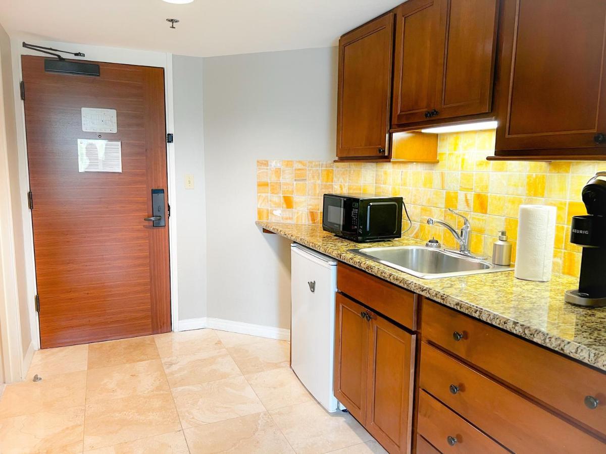 Radiant Luana Waikiki Apartment Honolulu