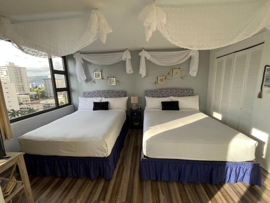 Pe'a Ocean View @waikiki Banyan +1 Free Park Apartment