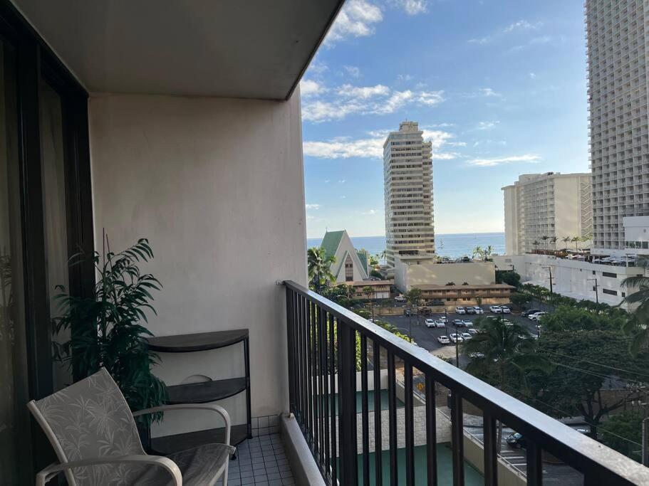Apartment Pe'a Ocean View @waikiki Banyan +1 Free Park