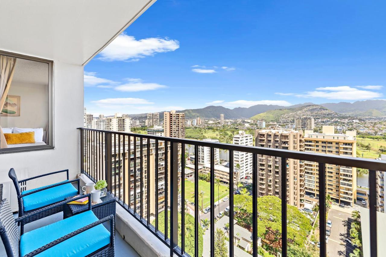 1br With Beautiful Mountain Views And Free Parking! Apartment *