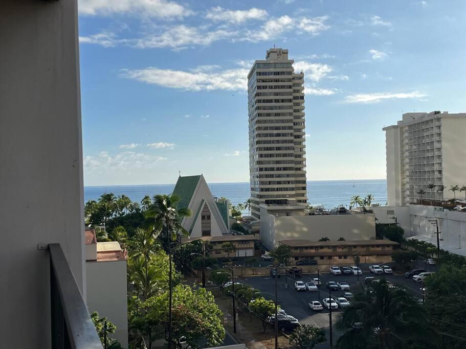 Apartment Pe'a Ocean View @waikiki Banyan +1 Free Park *