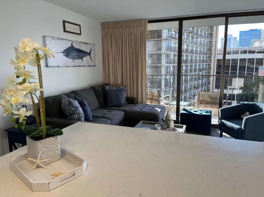 Apartment Pe'a Ocean View @waikiki Banyan +1 Free Park *