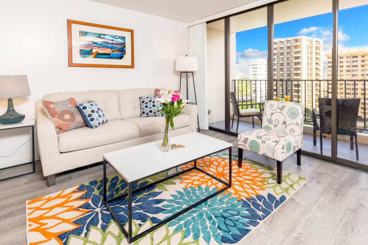 Sandy Toes, Mountain Views, Park For Free! Apartment