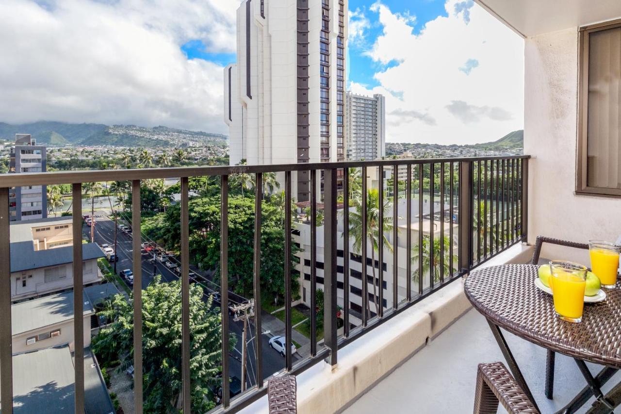 Sandy Toes, Mountain Views, Park For Free! * Honolulu