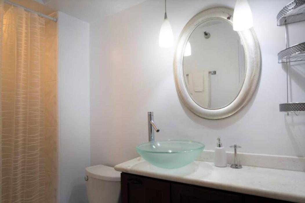 Waikiki Marina Aparthotel