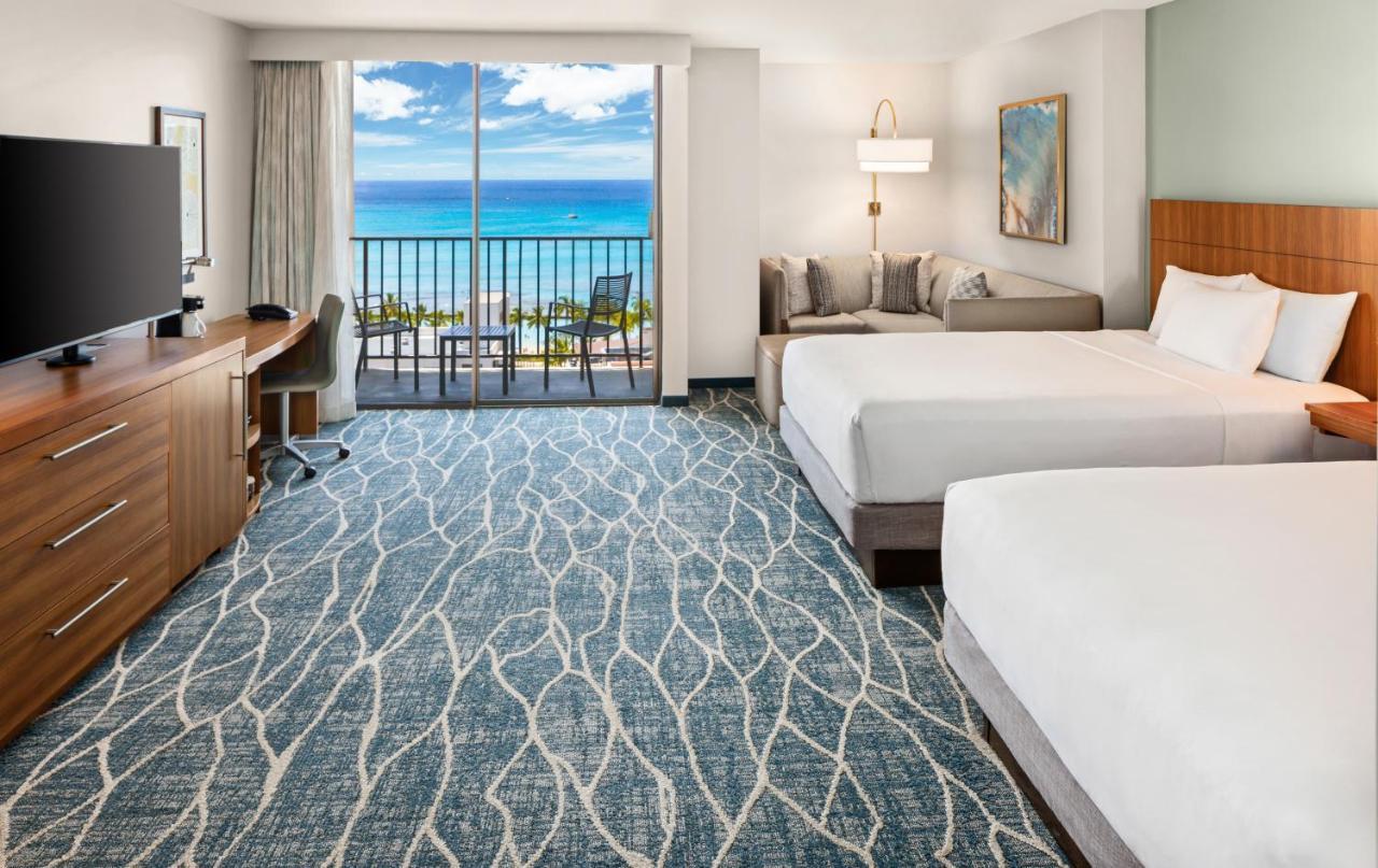 Hyatt Place Waikiki 4*