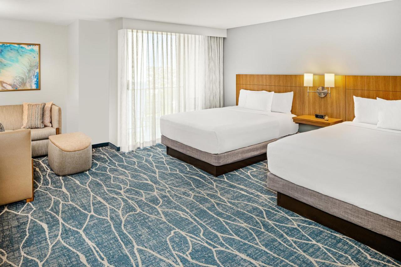Hyatt Place Waikiki Hotel 4*