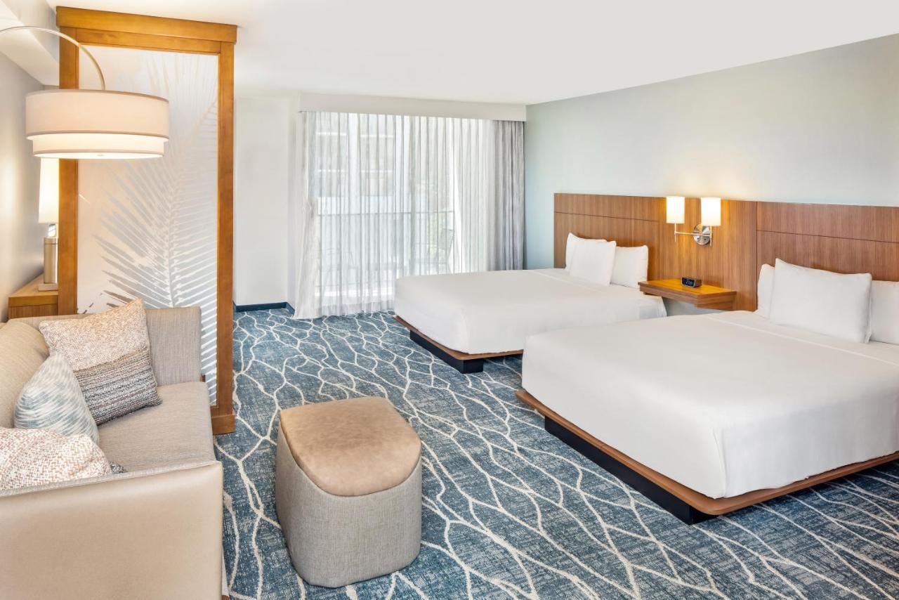 Hyatt Place Waikiki Hotel