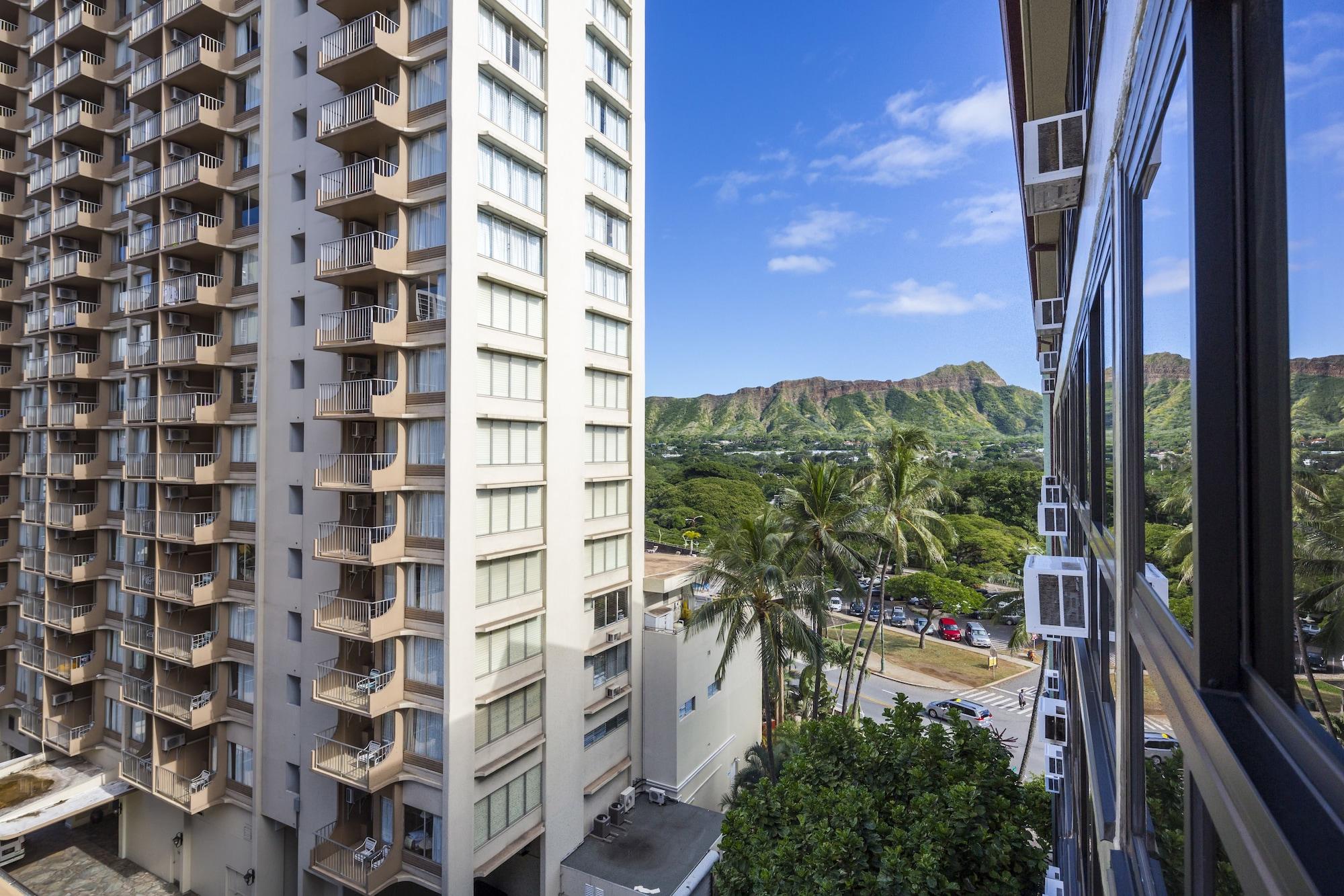 Castle At Waikiki Grand Honolulu