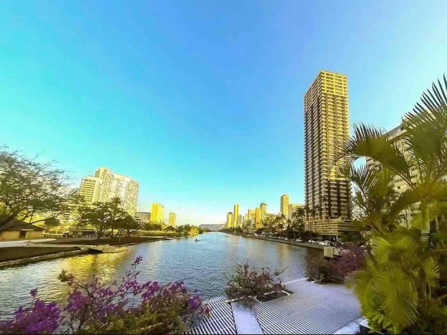 Apartment *rarelayout*2qn Beds*great For Groups,friends,wakiki Honolulu