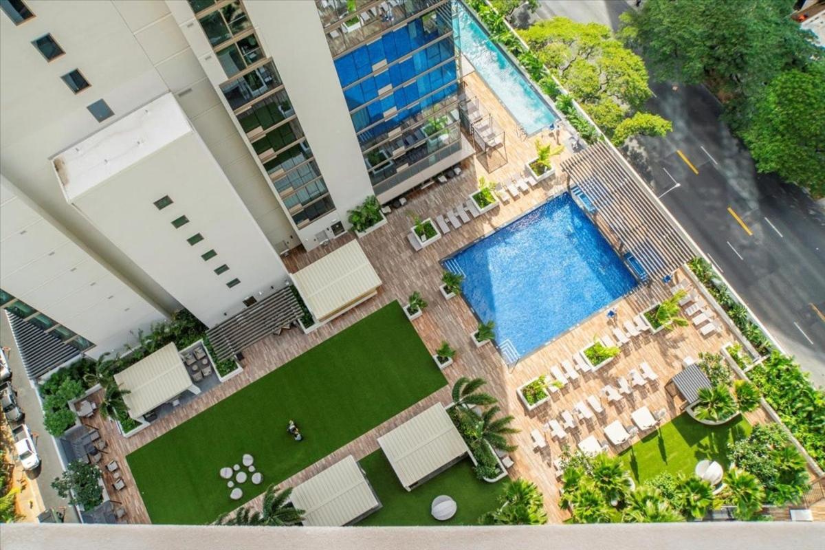Sky Ala Moana 2307 Apartment Honolulu