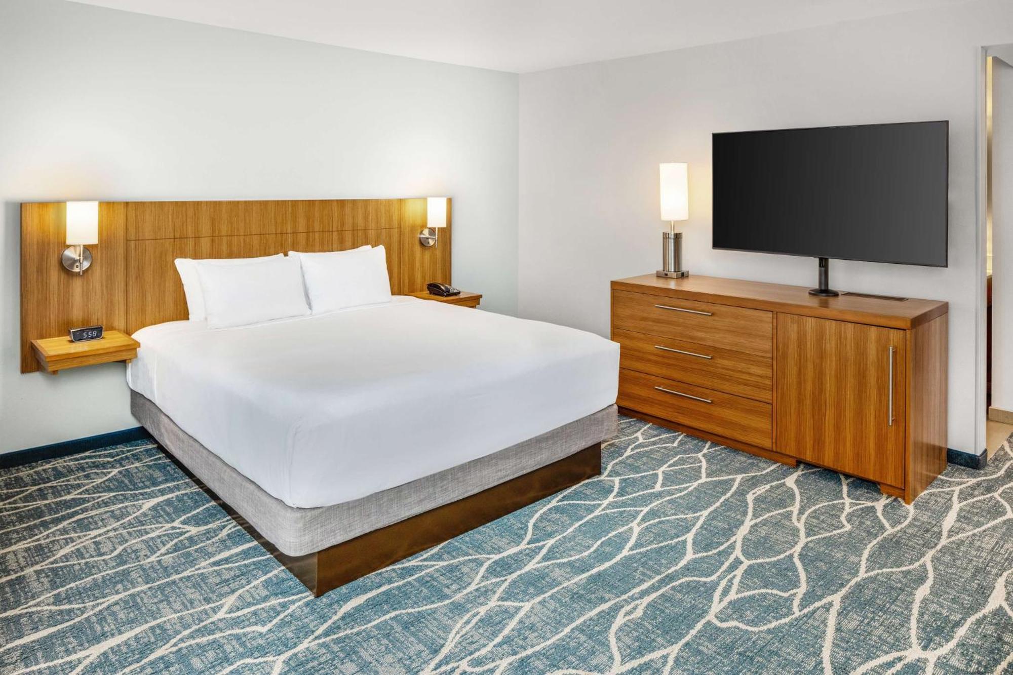 Hotel Hyatt Place Waikiki 4*