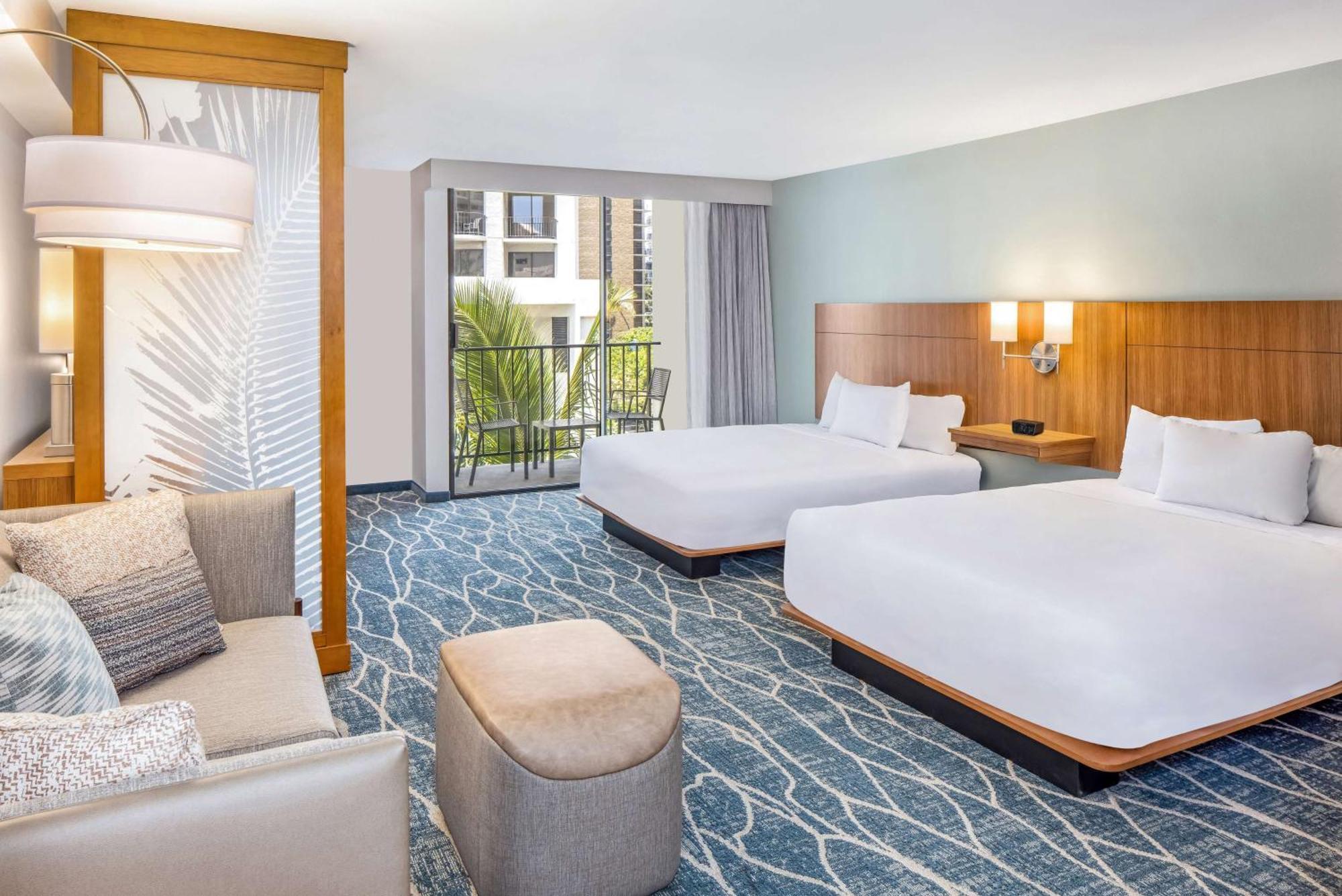 Hyatt Place Waikiki 4*
