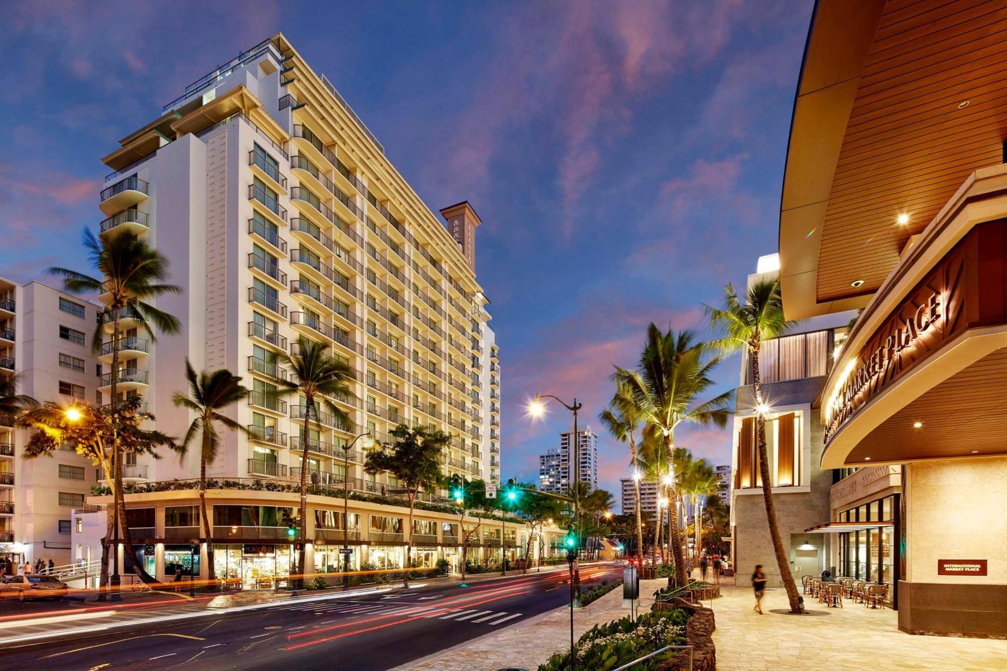 Hotel Hilton Garden Waikiki 3*
