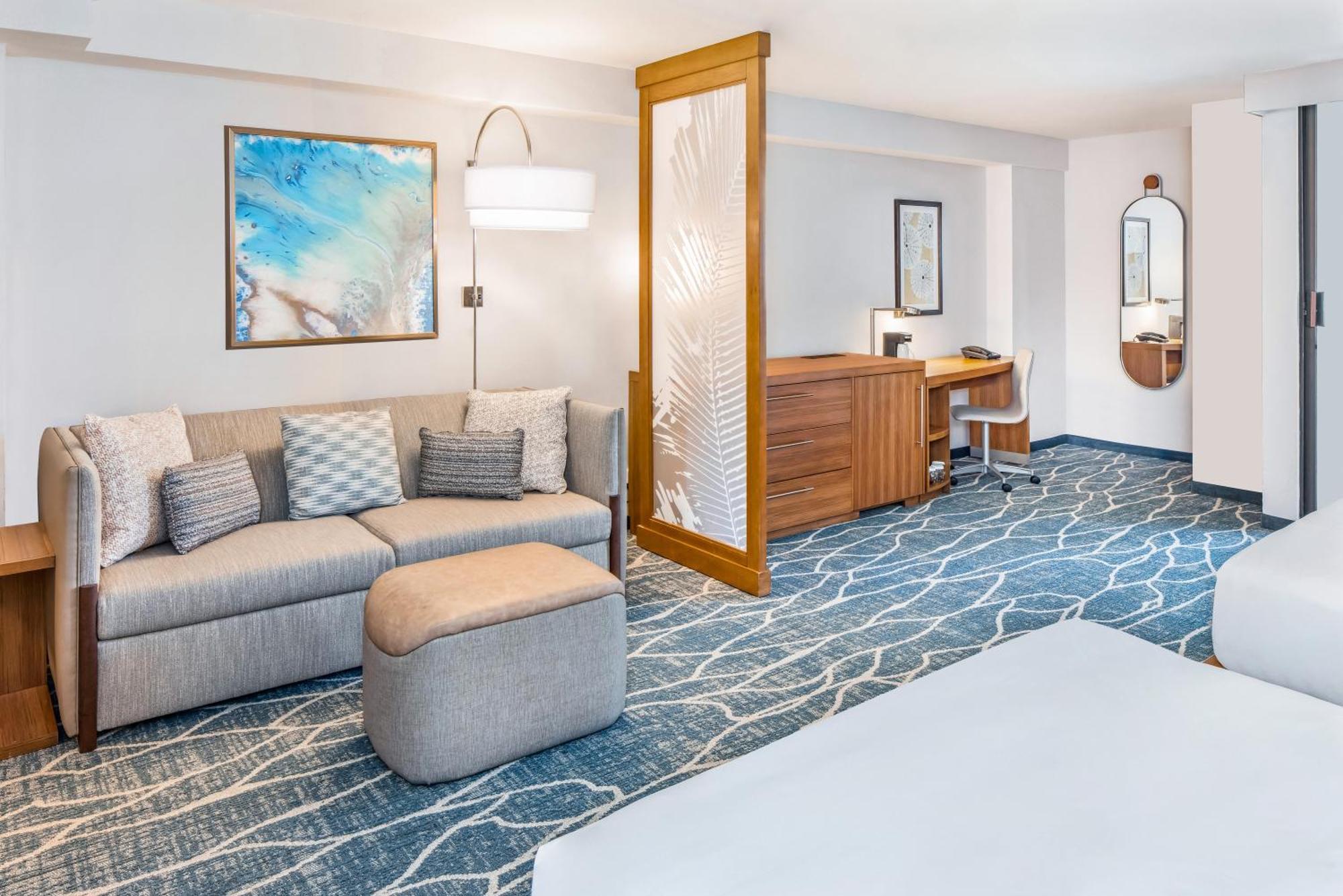 Hyatt Place Waikiki Hotel