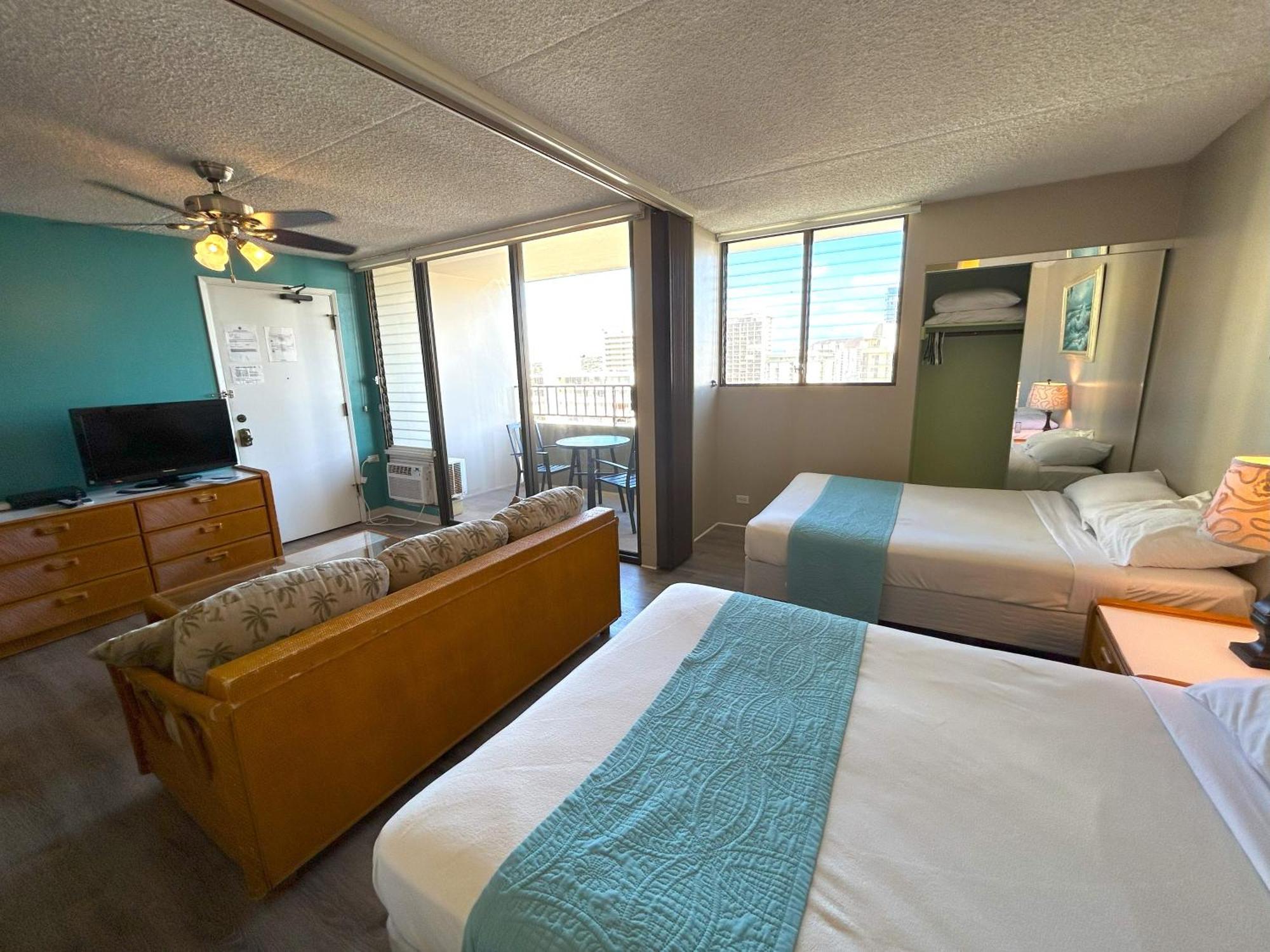 Royal Kuhio 1606 - Spacious With Diamond Head Views In The Heart Of Waikiki! Holiday home
