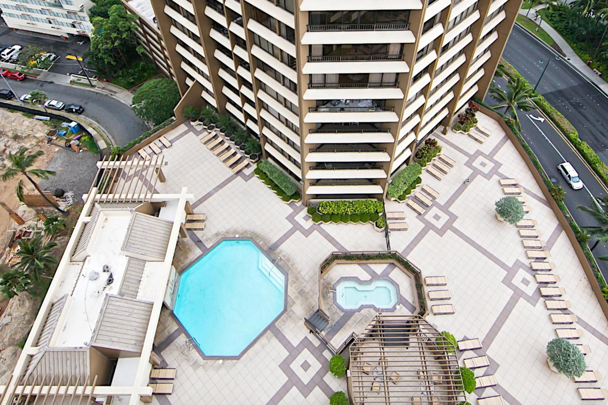 Apartment Spacious With Private Balcony At Discovery Bay - Free Wifi, Near Beaches! Honolulu