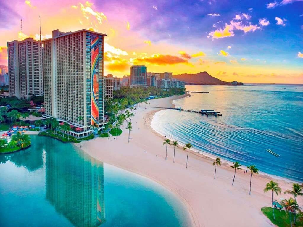 Hawaiian Monarch Cozy * Honolulu