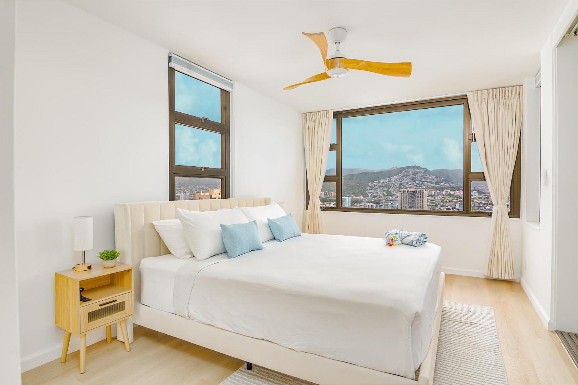 Tastefully Remodeled With Mountain View & Free Parking! *