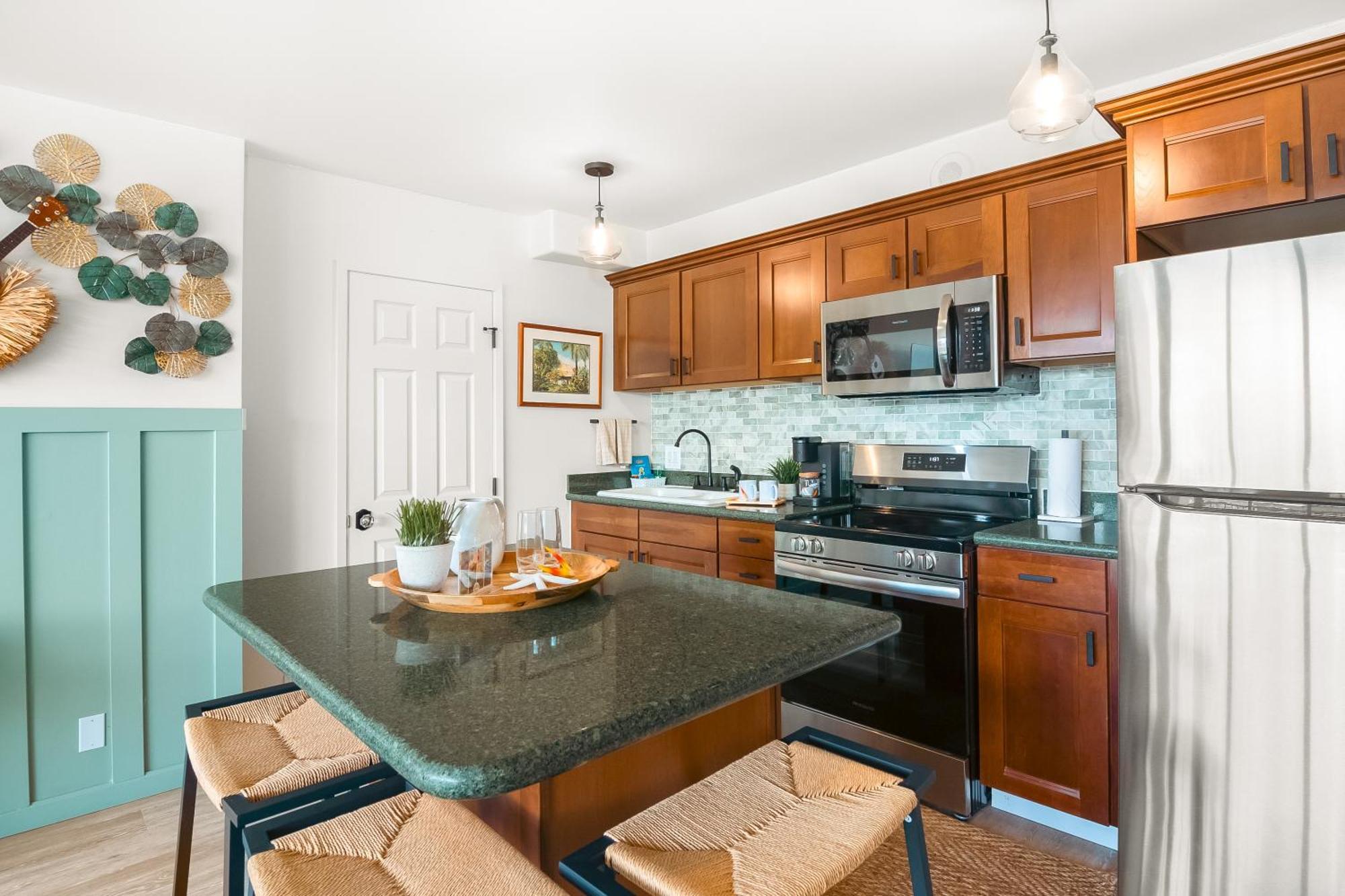 Mountain View W/ King-size Bed, Free Parking * Honolulu