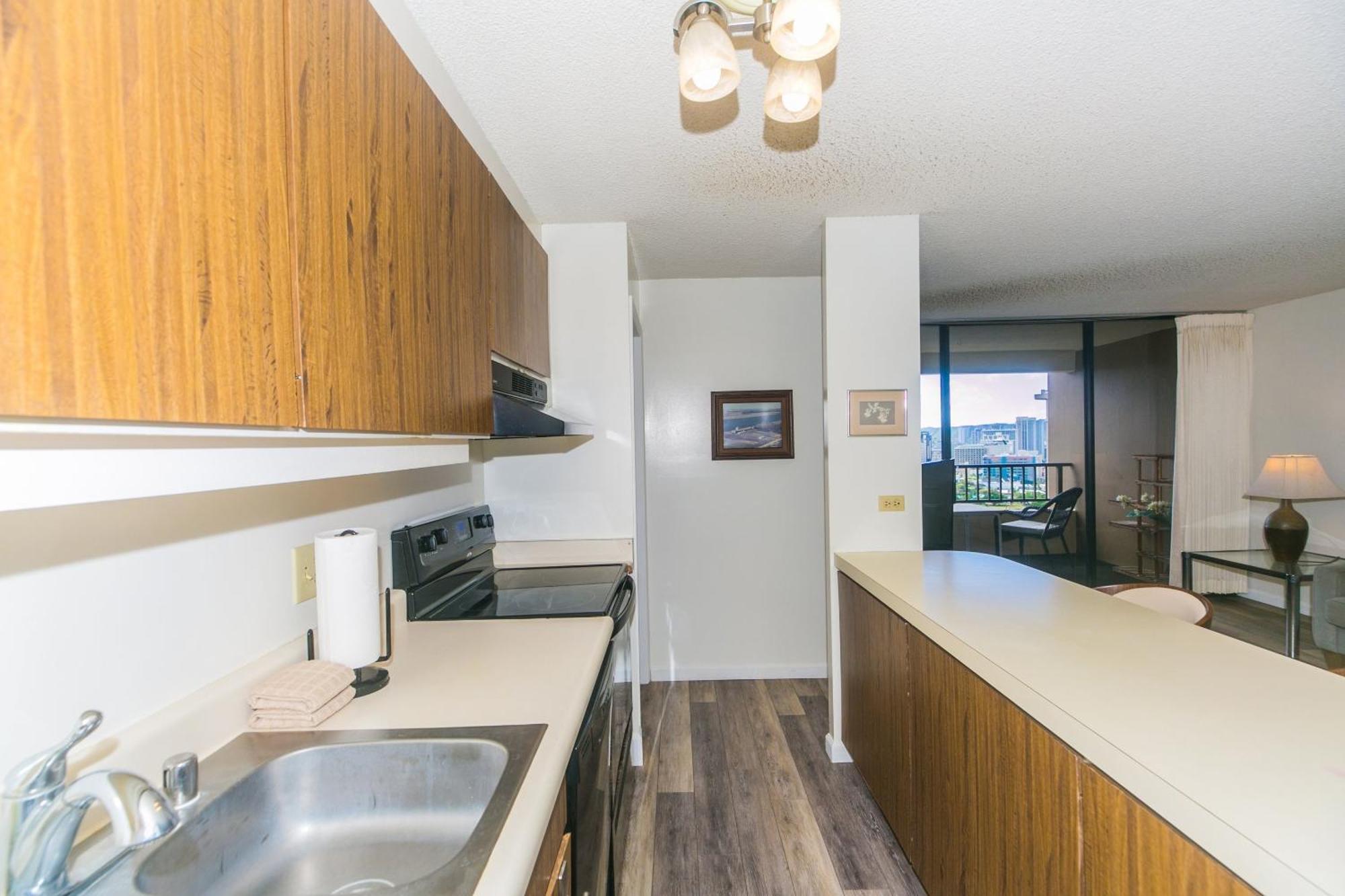 Apartment Spacious With Private Balcony At Discovery Bay - Free Wifi, Near Beaches! Honolulu