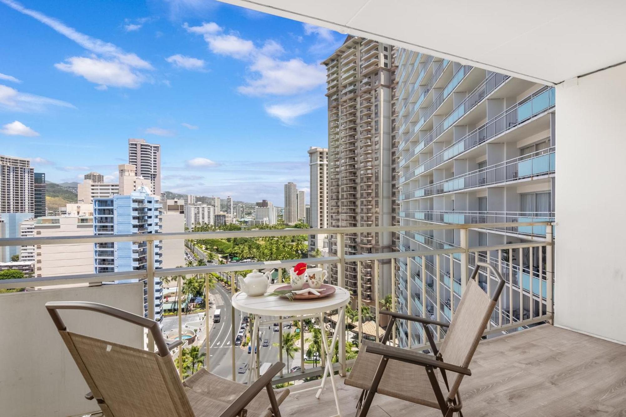 Apartment Waikiki View At The Ilikai, Close To