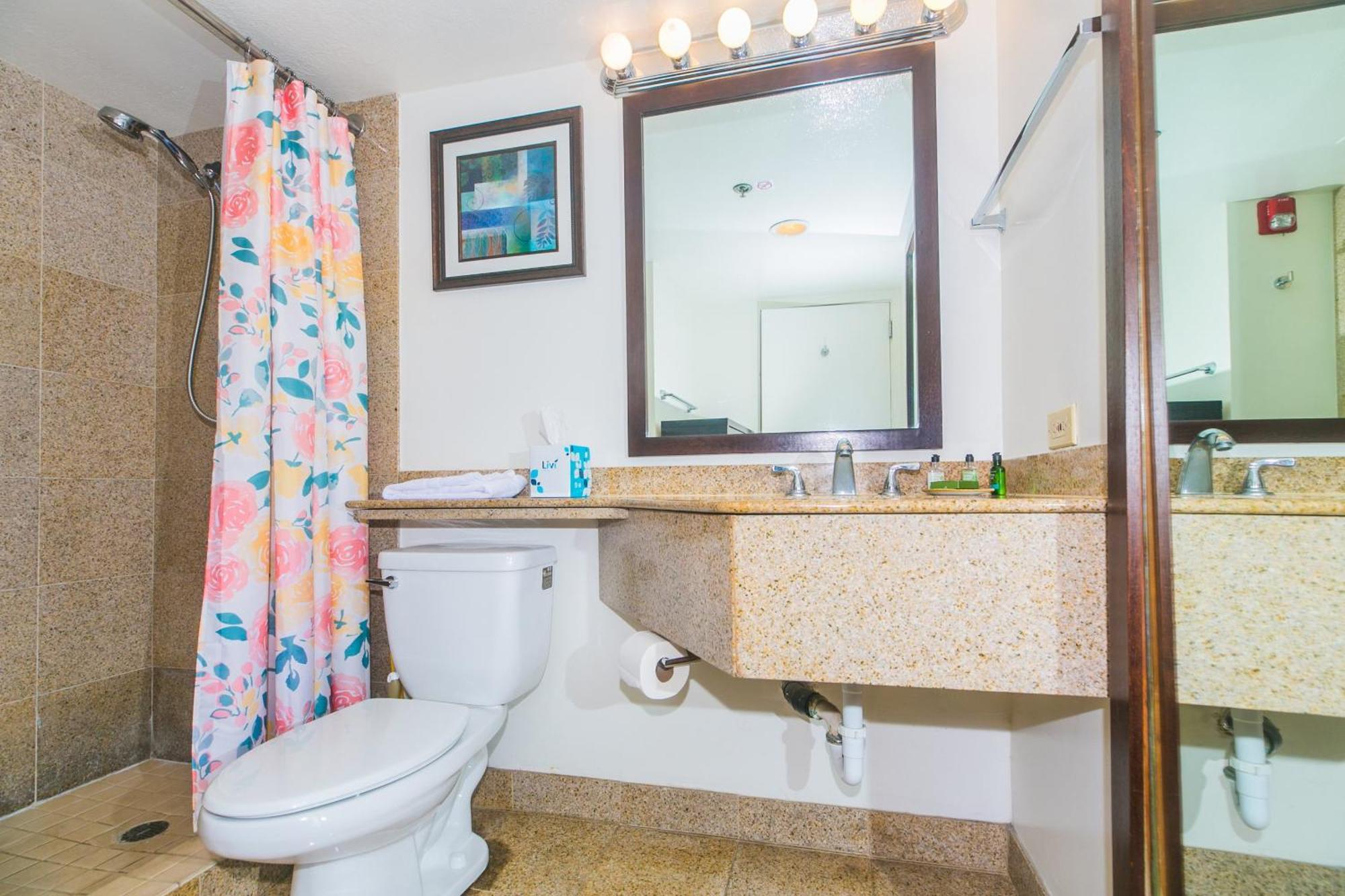 Apartment Ilikai Tower 1812 Lagoon View 1br Honolulu