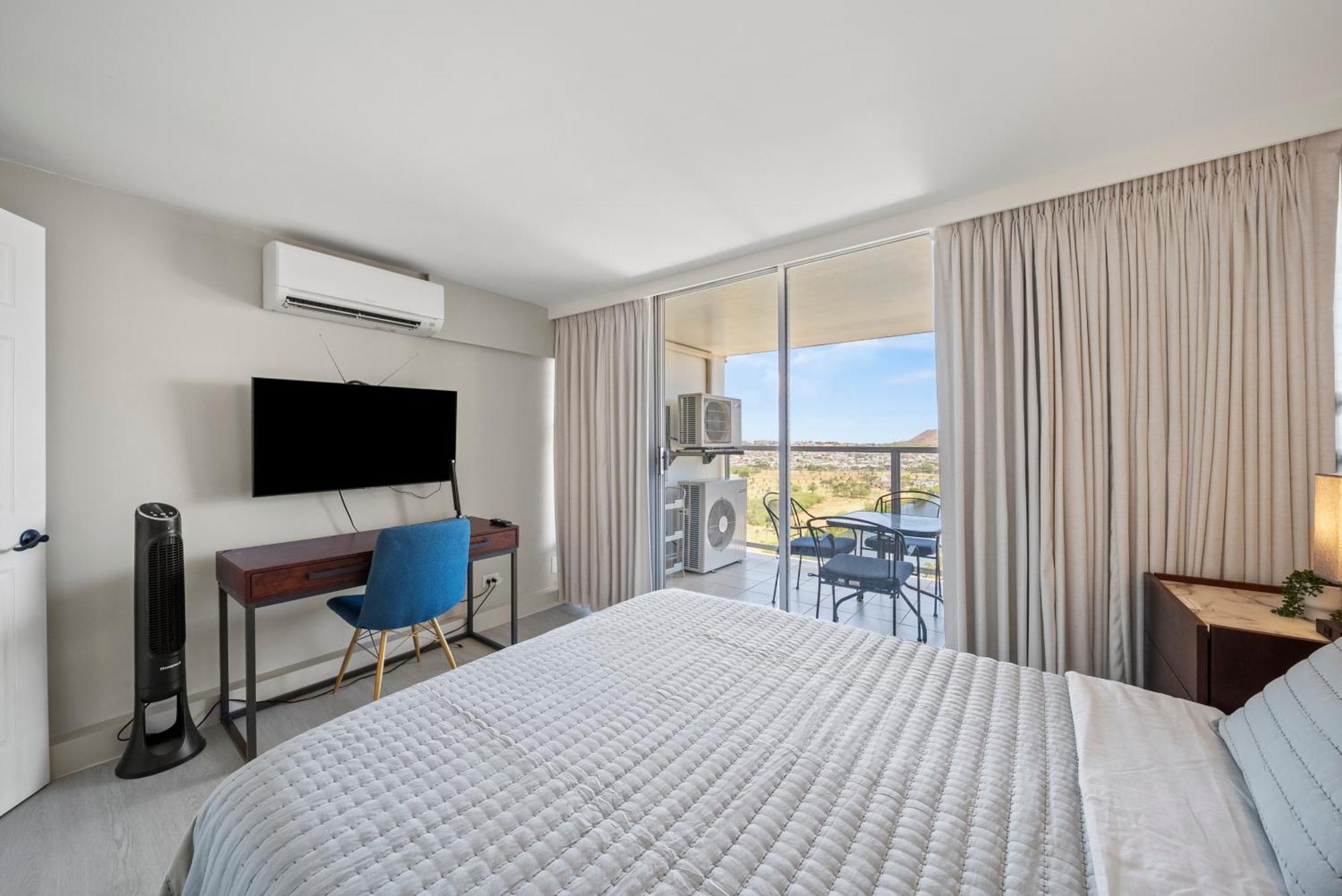 Amazing View Waikiki 28th Floor 1br Family And Group
