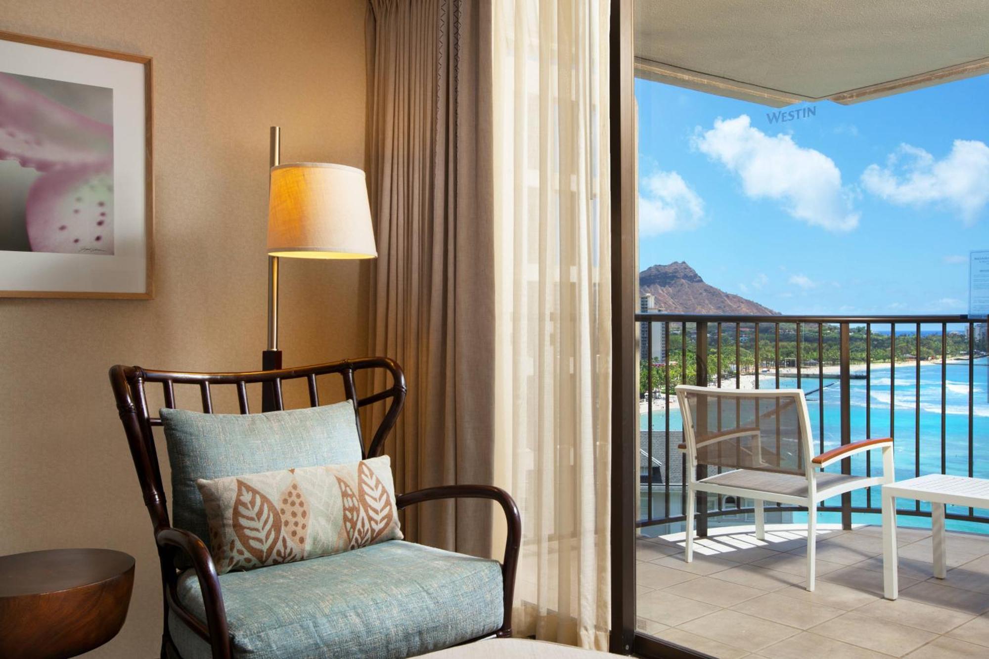 Moana Surfrider, A Westin & Spa, Waikiki Resort 4*