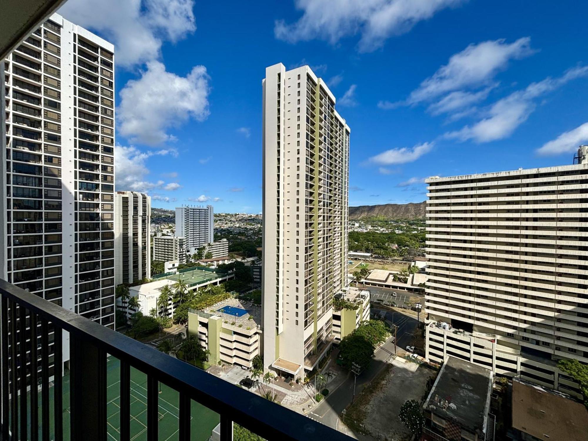 Apartment Waikiki Banyan 2111a Honolulu