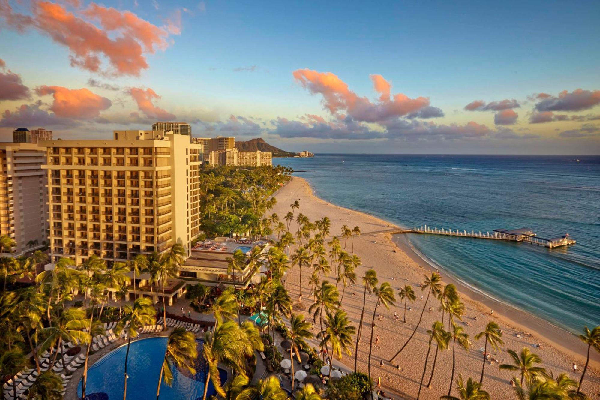 Hilton Hawaiian Village Waikiki Resort 4*