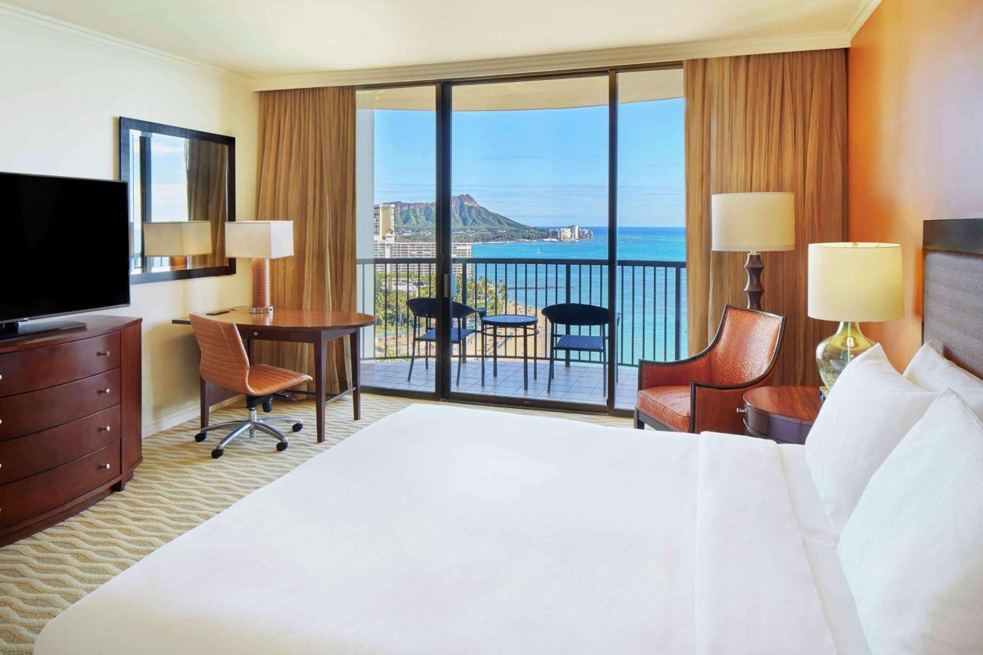 Hilton Hawaiian Village Waikiki Resort 4*